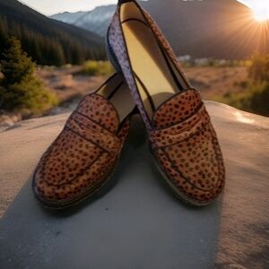 Ann Taylor Brown and Black Leopard Print Loafers Sz 9.5